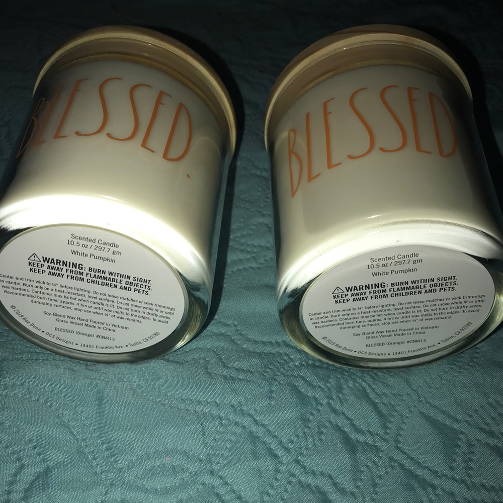 2 Rae Dunn Candles - Picture 4 of 5